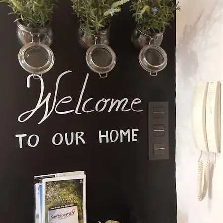 Luminoso Apartamento Con Terraza Y Parking Gratis. Διαμέρισμα