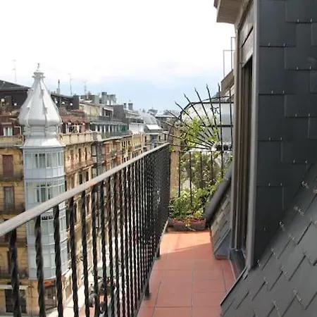 Luminoso Apartamento Con Terraza Y Parking Gratis. Appartement San Sebastian